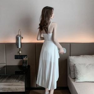 边打电话边做嗯啊呻吟
